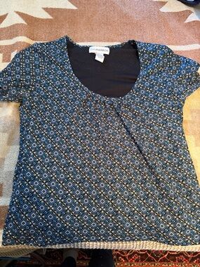 Sag Harbor Navy and White Geometric Short-Sleeve Scoop Neck Top